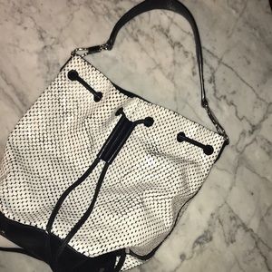 Elizabeth & James large bucket bag